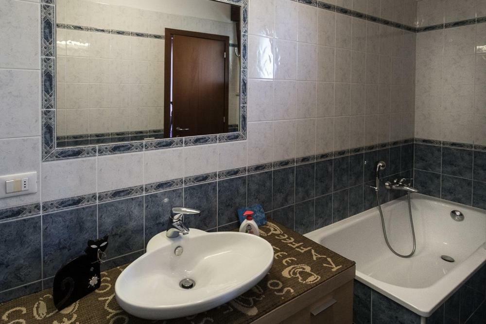 Appartamento Viserba Mare/Fiera Rimini Exteriör bild